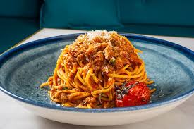 25 Idees De Sauces Faciles Et Delicieuses Pour Accompagner Les Pates Recette Tomate Pates Au Bacon Pates Au Saumon Frais
