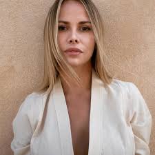 Samantha Flores - Samantha Flores added a new photo.