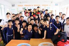As for hospitals, there are columbia asia hospital miri, live animal medical centre, miri city medical centre and sarawak medical centre. Sjk C Chung Hua Pujut 4th Miri