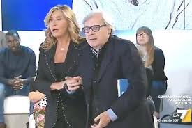 Myrta merlino, cani e figlio intercettati dall'inviata in diretta ilaria minucci. Myrta Merlino Lascia Vittorio Sgarbi Fuori Dallo Studio A L Aria Che Tira Sei In Ritardo Libero Quotidiano