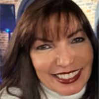 Emilia Ponce's Instagram, Twitter & Facebook