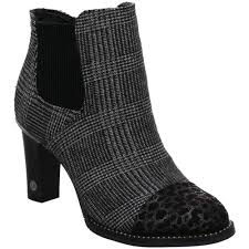 Depuis 2005, les chaussures mustang sont produites sous la marque mustang. Mustang 1335 503 Gris Chaussures Bottine Femme 74 90