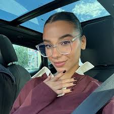 Sara Esposito - YouTube