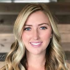 Morgan Farrell's Instagram, Twitter & Facebook