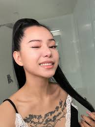 Presave now watch the latest video from bella poarch (@bellapoarch). Bella Poarch On Twitter Hi