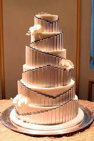 Gatsby glamour doesn't have to just live on the big screen. Gatsby Themed Wedding Cake Amazing Cake Ideas