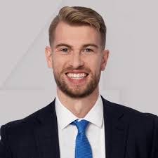 Travis Linder's Instagram, Twitter & Facebook