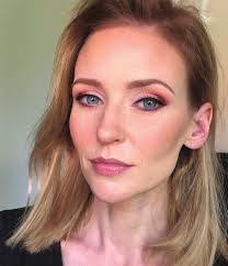 Anna Sydor's Instagram, Twitter & Facebook