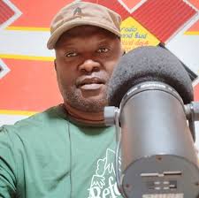 Selebrasyon 72e anivèsè Ansyen prezidan Jean Bertrand Aristide nan vil  okay.Sepatizan militan fanmi lavalas yo te reponn prezan tankou Adler lubin,Daniel  Rivette,ansyen Delege Louis paul Raphael,Lucien Orgella tipistòl,Romain  Hiler pou n site