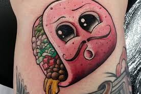 16 Personnes Qui Se Sont Fait Tatouer Un Vagin Sur Le Corps