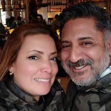 American Airlines passengers forced to take a bus after airplane wasn't  allowed to land because it was too big