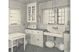 In Remodeling Our Kitchen I Have Been Researching Kitchens From The 1920 S Particularly The Craftsman Kitchen Bungalow Kitchen Craftsman Kitchen 1920s Kitchen