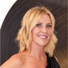 Lorna York's Instagram, Twitter & Facebook