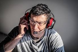 3M Pro-Comms Electronic Hearing Protection with Bluetooth Wireless  Technology and External Microphones, NRR 26dB Hearing Protection, Black/Red  : Amazon.com.be: Health & Personal Care