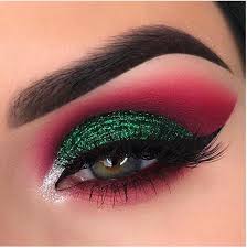 Top 20 Christmas Makeup Looks You Will Love This Year Christmas Eye Makeup Holiday Makeup Looks Christmas Makeup Tutorial