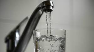 كم من الوقت يمكنك البقاء على قيد الحياة من غير ماء Bbc News عربي