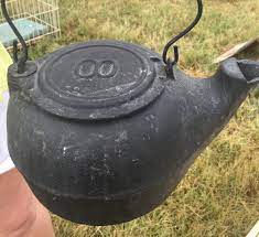 Antique Cast Iron Kettle With Gate Mark On Bottom Cast Iron Kettle Antique Cast Iron Antiques