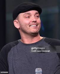 209 Laura Garrett Photos & High Res Pictures