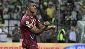 Mi sangre es vinotinto y mi corazón es de oro. Danovis Banguero Deportes Tolima Me Maltrato Y No Me Deja Trabajar Danovis Banguero El Alargue Caracol Radio