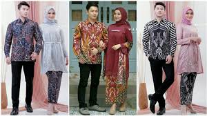 Inspirasi baju batik kondangan couple remaja terbaru 2019 merupakan koleksi dari batikcouplesurakarta.com. Model Baju Batik Couple Dengan Kebaya Terbaru Untuk Pesta Pernikahan Kondangan 2020 2021 Youtube