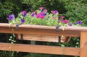 Whether you're looking for indoor planters or outdoor planters, lowe's has plenty of options to fill your space with greenery. Deck Railing Flower Boxes Lowes Home Landscaping Wooden Flower Boxes Railing Flower Boxes Deck Railing Planters