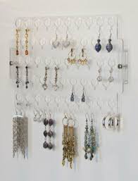Le Porte Bijoux Mural Une Deco Pratique Et Belle Archzine Fr Porte Bijoux Mural Porte Bijoux Organisateur De Bijoux