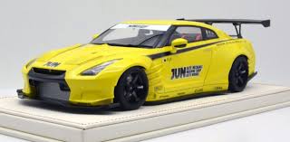 Felt like it was time to move out of my comfort zone of doing weapons and start doing other things such as vehicles, so decided to start with my all time favourite car, the nissan gtr. One Model Tuner Nissan Gt R R35 Diecastsociety Com