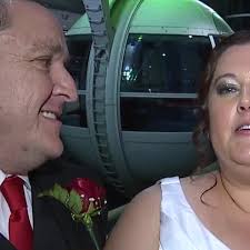 Lucky couple gets married atop High Roller in Las Vegas