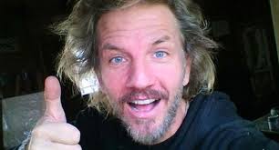 Facundo Arana habló de "la realización de la mujer"