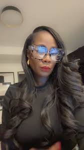 Kimberly Holifield (@glamlifekim)