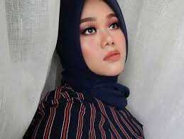 9 Beauty Influencers Indonesia Yang Rajin Bikin Video Tutorial Makeup Highlight Id But what about asian beauty youtubers who are based outside of asia? highlight id