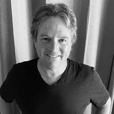 Linda Faber's Instagram, Twitter & Facebook