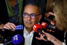 En Algérie, l'écrivain Kamel Daoud et sa femme accusés de « viol de  l'intimité » par une victime du terrorisme