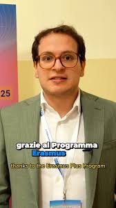 EU #europeanunion 🇬🇧 below ⤵️ 👉 La Scuola Superiore Sant'Anna di #Pisa  promuove la #SeasonalSchool “CROSSROADS The EU in the new global context”.  🎥 Edoardo Bressanelli, Giacomo Delledonne e David Natali, docenti