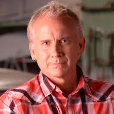 Kenny Sargent's Instagram, Twitter & Facebook