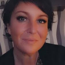 Sandra Dettmann's Instagram, Twitter & Facebook