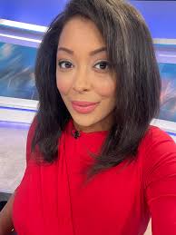 The Queen Returns 💙