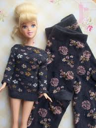 Barbie set mit puppen pferde kleider und zubehor eur 12 00 picclick de / allerdings ist ken kein besonders guter babysitter. 16 Barbie Kleidungsmuster Ideen Kleidungsmuster Barbie Muster Barbie Kleider