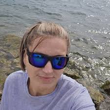 Does anyone know how much per hour a substitute teacher makes in Sedalia or  Cole Camp or Smithton? I have a Bachelors degree.