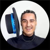 3500+ perfiles de «Aron»