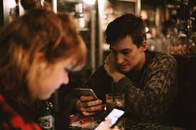 If you're having a crush on someone. What To Do When You Have A Crush On Someone At Work Pairedlife