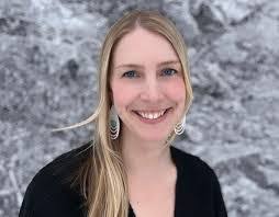 Lila Hobbs's Instagram, Twitter & Facebook