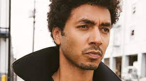 Shawn carter peterson can be an actor and maker, known for pitch ideal 2 (2015), the sponsor (2013) and hannah montana: Press Shawn Carter Peterson