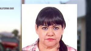 Acusan a mujer de hacerse pasar por abogada de inmigración