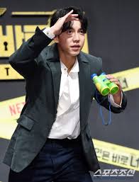 Known as the ballad prince, lee has had numerous hit songs such as because you're my woman, will you marry me, and return. Actor Lee Seunggi Get Ready To Become Detective At The Press Conference Of Netflix Busted 2