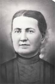 My great x2 grandparents, James Otto Souder 1854-1934 and Sarah Jane Upton  Souder 1857-1913 and their children. Back row- James Harrison Souder, Mary  Ella Souder, Henry Nicholas Souder. Front children- Cora Dove