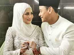 Fasha sandha & aidil aziz mahligai cinta memaparkan majlis perkahwinan selebriti, kerabat diraja. Fasha Aidil Sah Suami Isteri