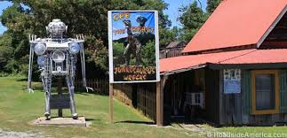 Google map of 1000 dekab plaza fort payne, al 35967. Junk Creatures Of Mike Goggans Lirpa Anad Nitsud Fort Payne Alabama