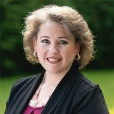 Laurie Hurd's Instagram, Twitter & Facebook