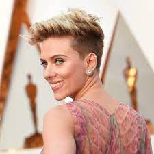 Scarlett Johansson S Hair And Makeup At The 2017 Oscars Popsugar Beauty Middle East